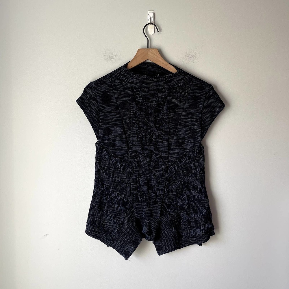 Karen Millen Black Gray Short Sleeve Sweater Size Small